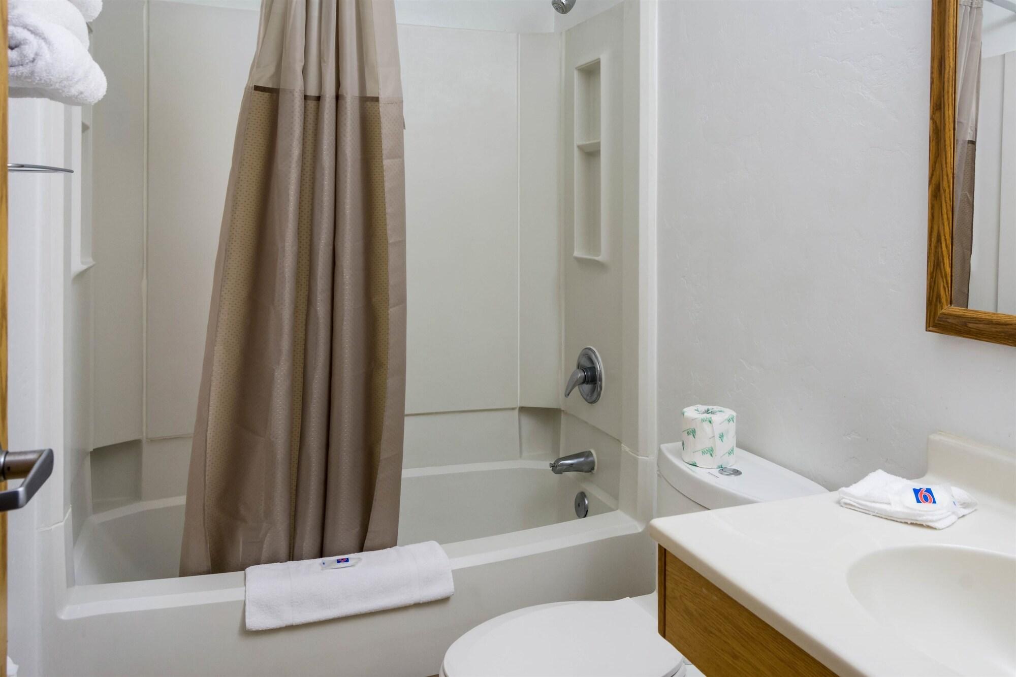 Motel 6-Wilsonville, Or - Portland Экстерьер фото
