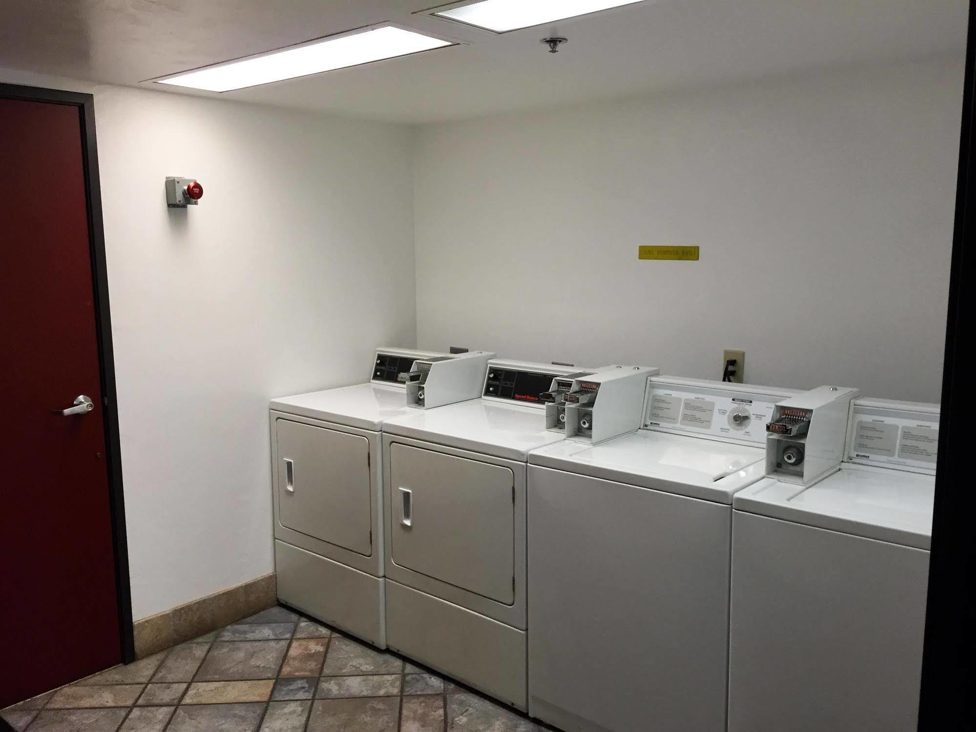 Motel 6-Wilsonville, Or - Portland Экстерьер фото